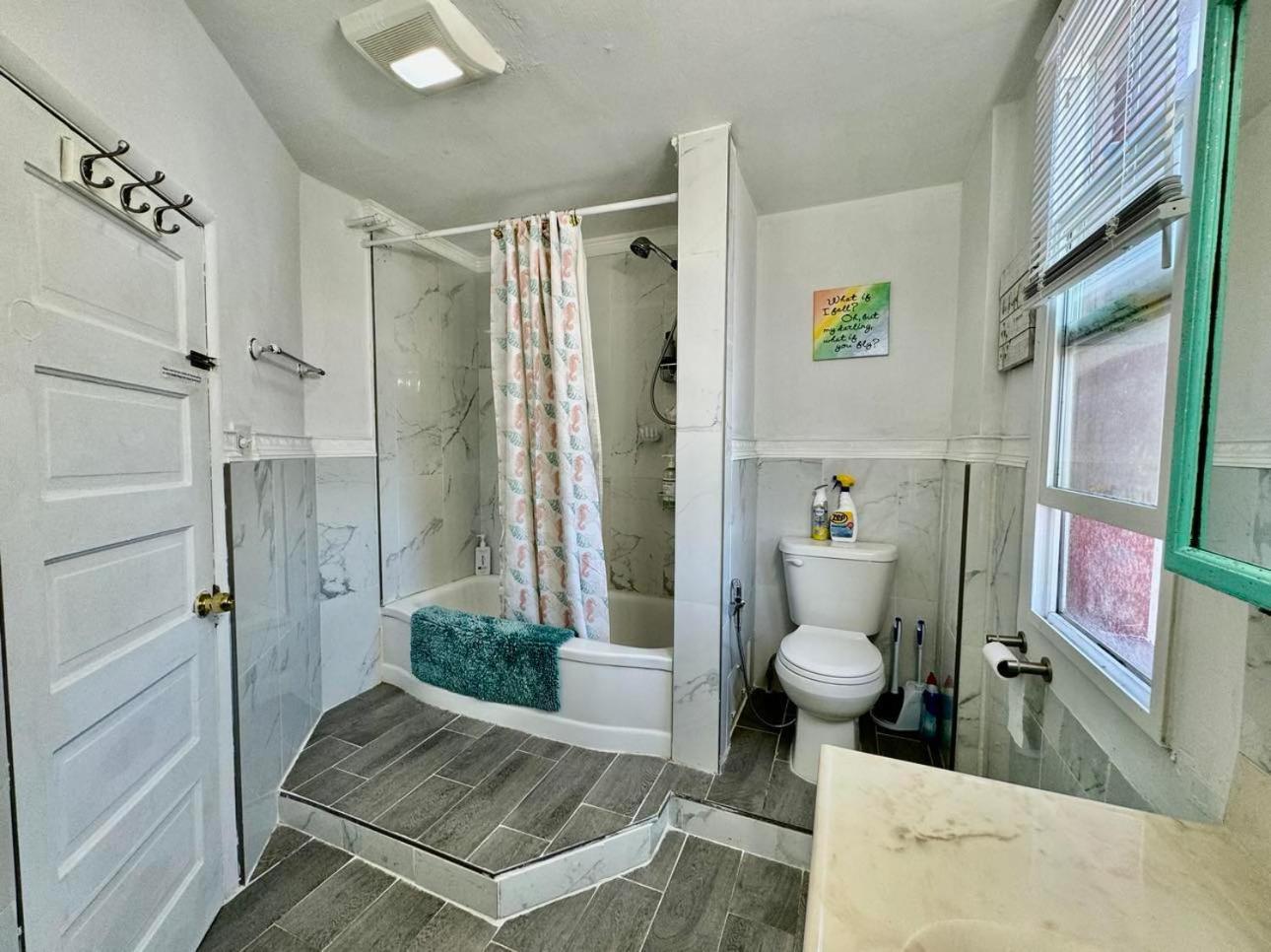 Private Room With Two Twin Beds Air Conditioning And Shared Bathrooms Located Near Seatac Airport And Downtown Seattle Exteriér fotografie